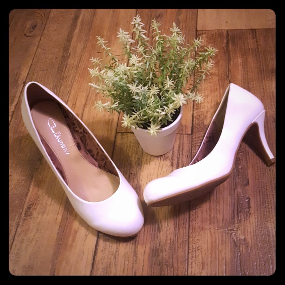 Heels CL by Laundry